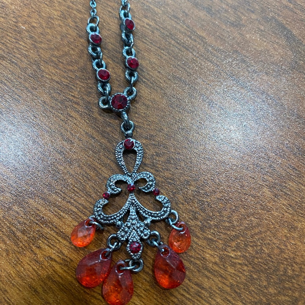 1928 Necklace and earrings